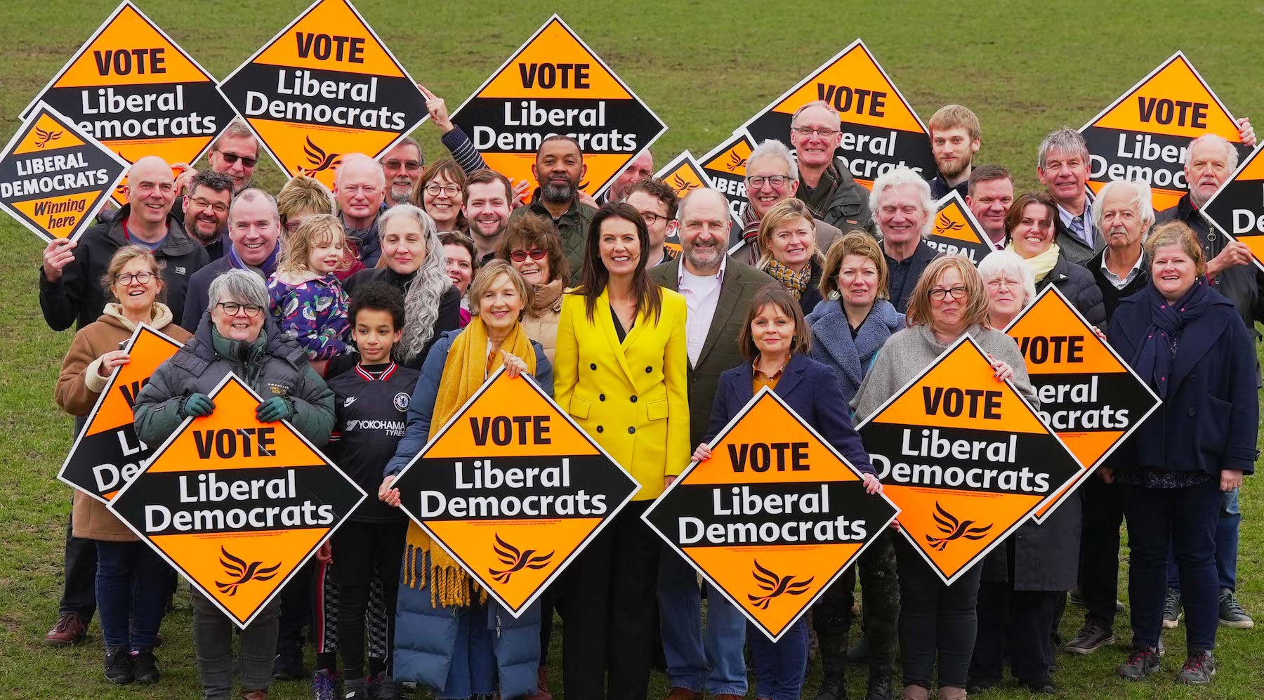 A photo of alot of lib dems together
